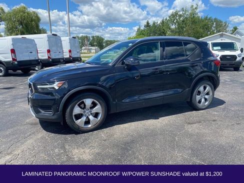 Used 2019 Volvo XC40 T5 Momentum AWD/4WD image 2