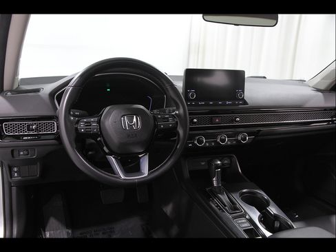 Used 2023 Honda Civic EX-L image 6