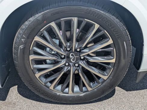 New 2026 INFINITI QX80 Autograph w/ Premium Cargo Package image 11