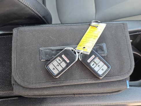 Used 2016 Honda Civic Touring image 30