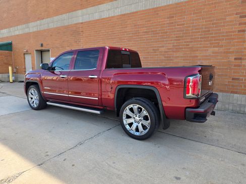Used 2017 GMC Sierra 1500 Denali w/ Denali Ultimate Package image 5