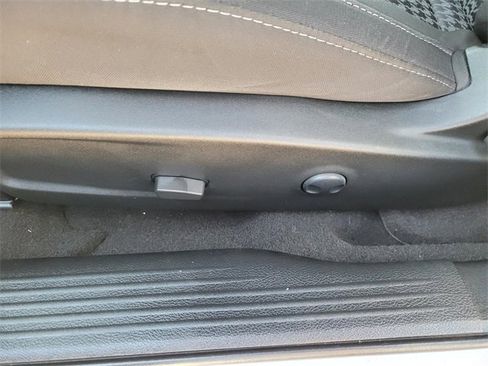 Used 2022 Dodge Challenger R/T image 13