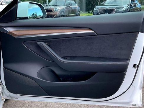 Used 2022 Tesla Model 3 Long Range image 23