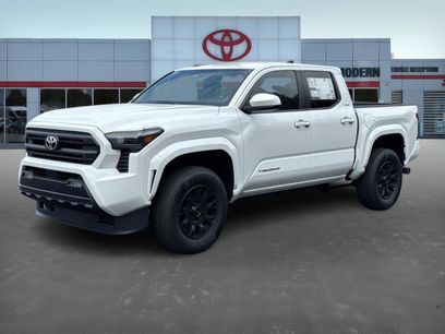 New 2025 Toyota Tacoma SR5