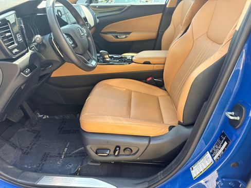 Used 2024 Lexus NX 250 FWD w/ Cold Area Package image 9
