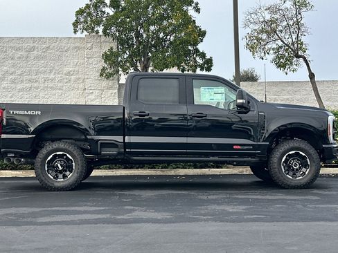 New 2026 Ford F250 Lariat w/ Tremor Off-Road Package image 3