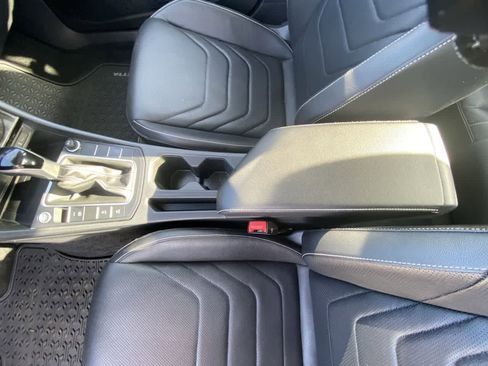 Used 2024 Volkswagen Jetta SEL FWD image 20