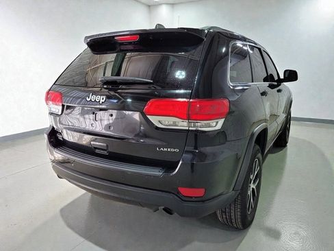 Used 2018 Jeep Grand Cherokee Laredo image 23
