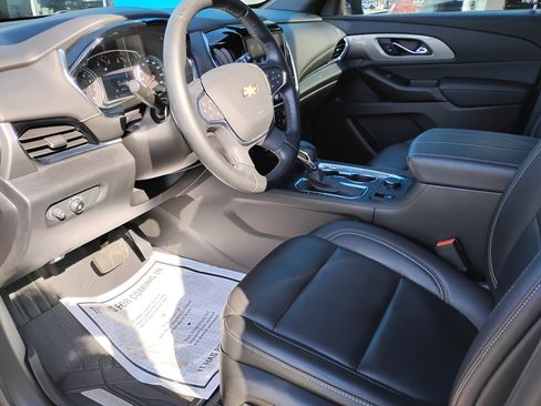 Used 2023 Chevrolet Traverse LT w/ LPO, Floor Liner Package image 11