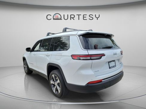 Certified 2026 Jeep Grand Cherokee L Limited AWD/4WD image 2