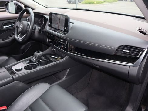 Certified 2023 Nissan Rogue SL w/ SL Premium Package image 23