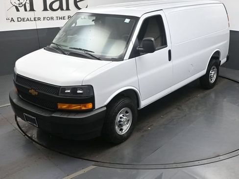 New 2026 Chevrolet Express 2500 w/ Driver Convenience Package RWD image 23