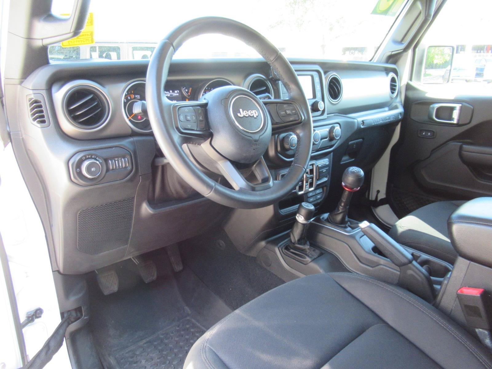 Used 2018 Jeep Wrangler Unlimited Sport S AWD/4WD image 19