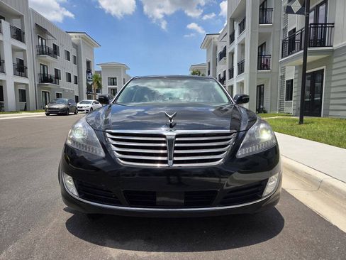 Used 2014 Hyundai Equus Signature RWD image 2