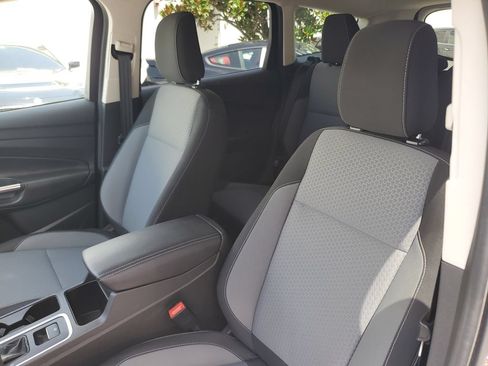 Used 2018 Ford Escape SE FWD image 19