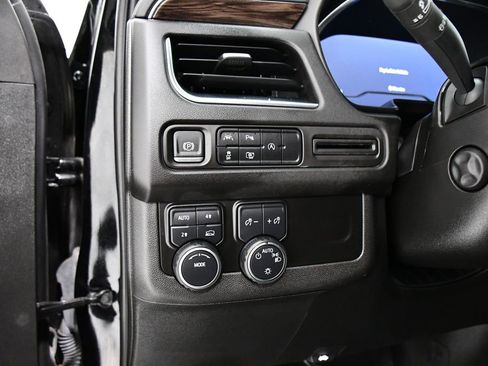 Used 2023 Chevrolet Tahoe LT w/ Luxury Package image 11