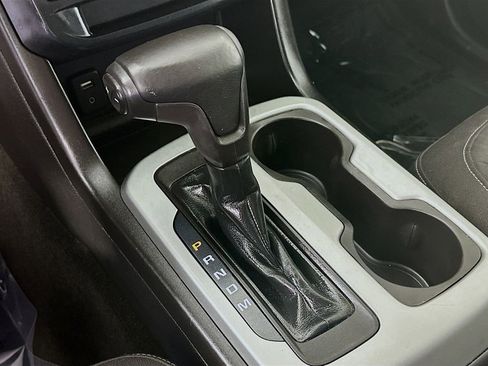 Used 2016 Chevrolet Colorado LT w/ LT Convenience Package RWD image 21