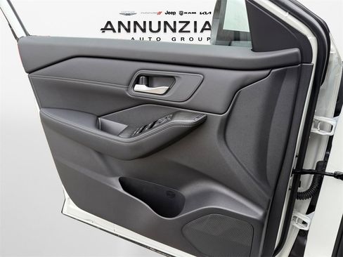 New 2026 Nissan Rogue SV w/ SV Premium Package image 28