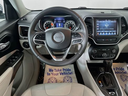 Used 2022 Jeep Cherokee Latitude Lux w/ Mopar Interior Package image 20