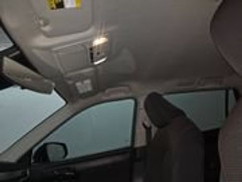 Used 2022 Toyota Highlander L FWD image 15