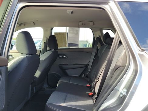 Certified 2023 Nissan Rogue SV FWD image 11