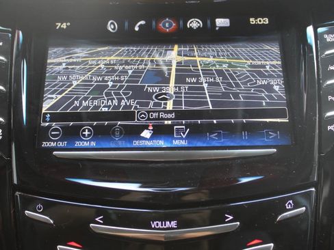 Used 2017 Cadillac Escalade Luxury AWD/4WD image 22