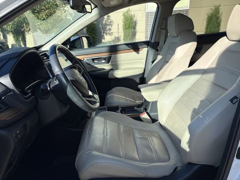Used 2020 Honda CR-V Touring image 16