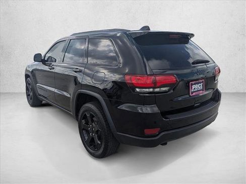 Used 2019 Jeep Grand Cherokee Laredo image 8