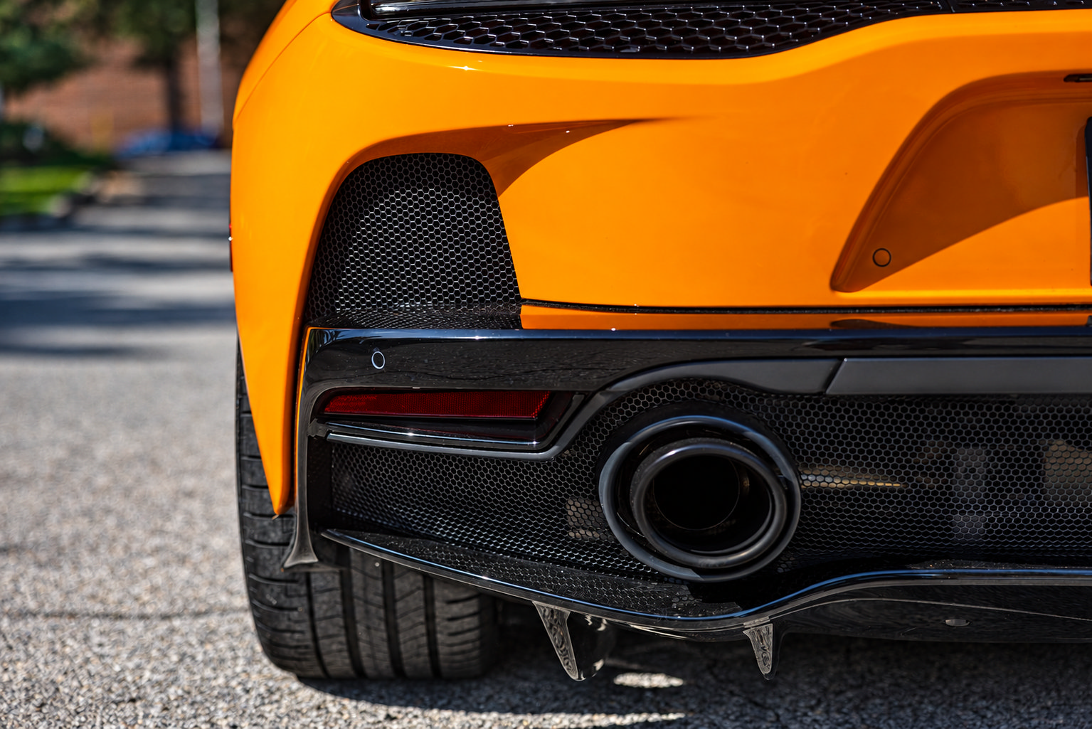 Used 2025 McLaren GTS RWD image 23