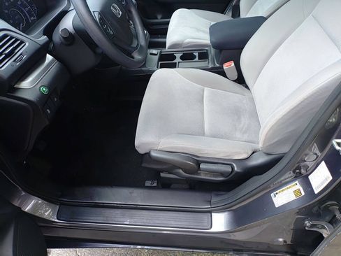 Used 2015 Honda CR-V LX image 9