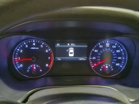 Used 2023 Kia Forte LXS w/ LXS Technology Package FWD image 11