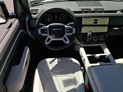 New 2026 Land Rover Defender 110 S AWD/4WD image 7