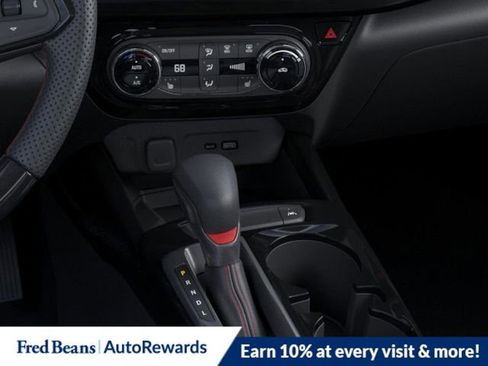 New 2025 Chevrolet Trax RS w/ Sunroof Package image 23