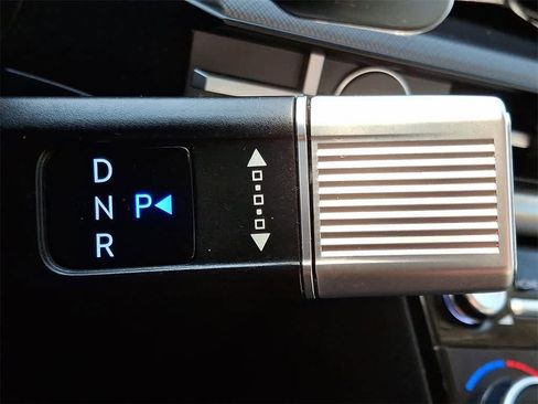 Used 2024 Hyundai Santa Fe SEL image 15