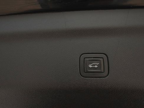 Used 2023 GMC Yukon Denali Ultimate AWD/4WD image 55