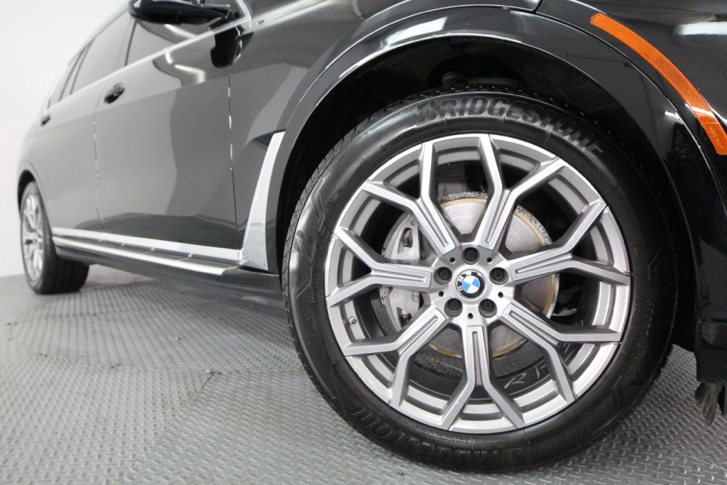 Used 2020 BMW X7 xDrive40i w/ Cold Weather Package AWD/4WD image 19