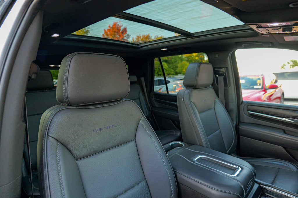 Used 2023 GMC Yukon Denali AWD/4WD image 38
