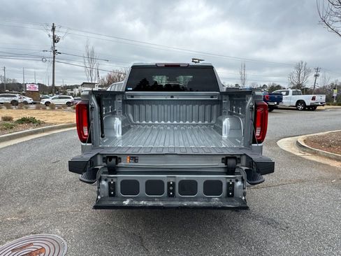 Used 2025 GMC Sierra 1500 SLT image 7