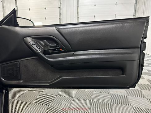 Used 2002 Chevrolet Camaro Z28 image 45