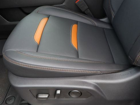 New 2026 GMC Sierra 2500 AT4 w/ AT4 Premium Plus Package image 16