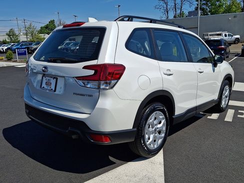 Certified 2023 Subaru Forester AWD/4WD image 6