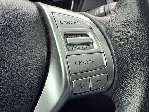 Used 2015 Nissan Rogue SL w/ SL Premium Package image 16