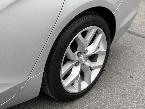 Used 2014 Chevrolet Impala LTZ image 14