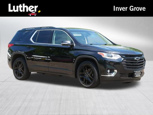 Used 2019 Chevrolet Traverse LT w/ LPO, Blackout Package AWD/4WD image 1