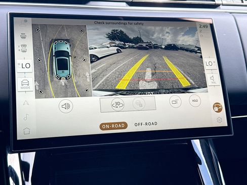 Used 2025 Land Rover Range Rover Sport Dynamic SE image 33