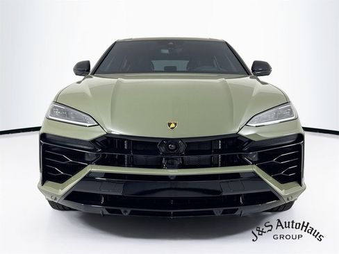 Used 2025 Lamborghini Urus SE AWD/4WD image 2