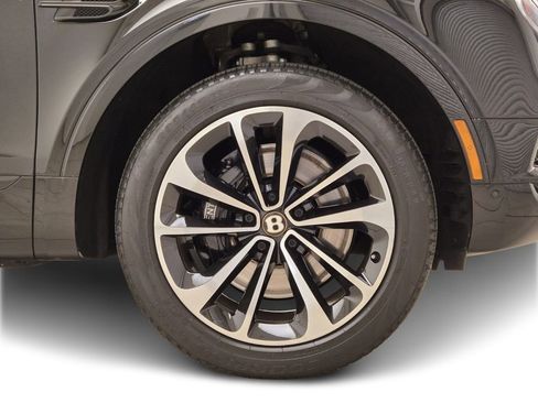 Used 2019 Bentley Bentayga image 13