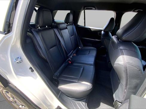 Certified 2026 Subaru Outback Premium AWD/4WD image 18