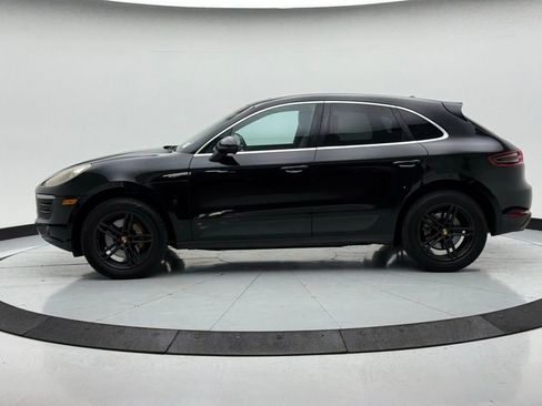 Used 2015 Porsche Macan S image 2