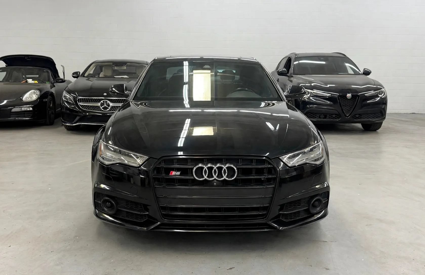 Used 2017 Audi S6 Premium Plus w/ S6 Sport Package AWD/4WD image 2